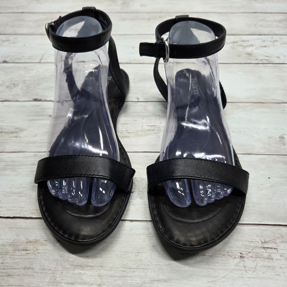 Born D92703 Ankle Strap Flat Sandal Women 9M Black Leather Buckle Minimalist
